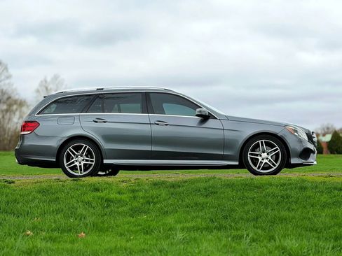 Used 2016 Mercedes-Benz E 350 4MATIC Wagon image 13