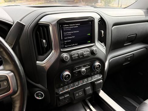 Used 2019 Chevrolet Silverado 1500 LTZ w/ LTZ Plus Package AWD/4WD image 59