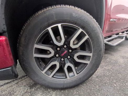 Used 2023 GMC Sierra 1500 AT4 w/ AT4 Premium Package image 7