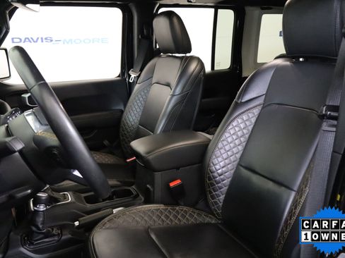 Used 2022 Jeep Wrangler Unlimited Sahara image 23