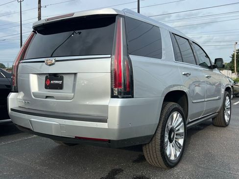 Used 2020 Cadillac Escalade Platinum image 7