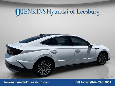 New 2026 Hyundai Sonata SEL FWD image 4