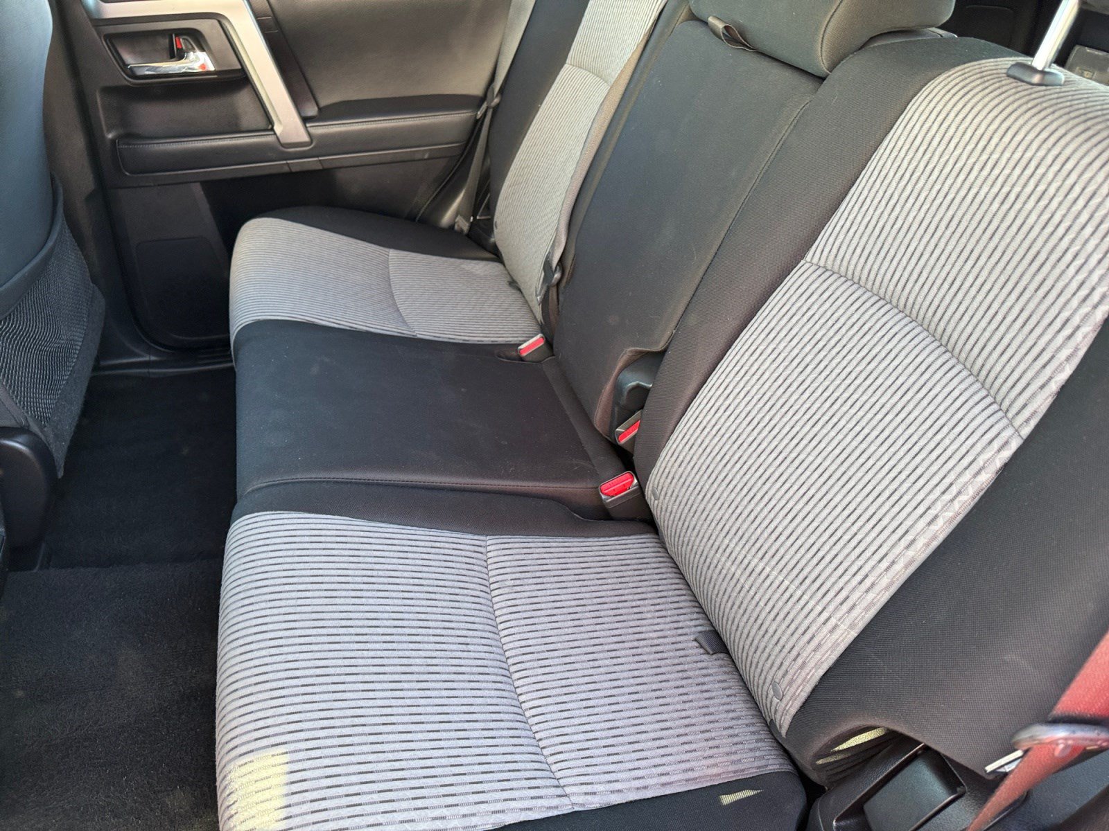 Used 2021 Toyota 4Runner SR5 AWD/4WD image 17