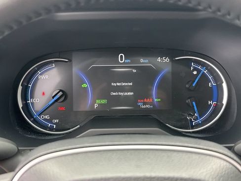 Used 2025 Toyota RAV4 XSE AWD/4WD image 27