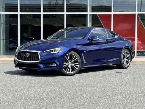 Used 2019 INFINITI Q60 3.0t Luxe w/ Essential Package AWD/4WD image 1