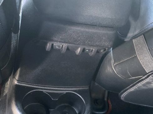 Used 2012 Jeep Wrangler Unlimited Sahara w/ Connectivity Group AWD/4WD image 12