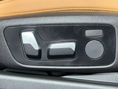 Used 2023 BMW X3 xDrive30i w/ Premium Package image 11