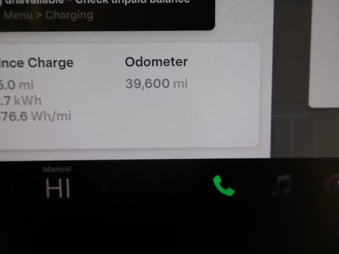 Used 2023 Tesla Model 3 Performance image 32