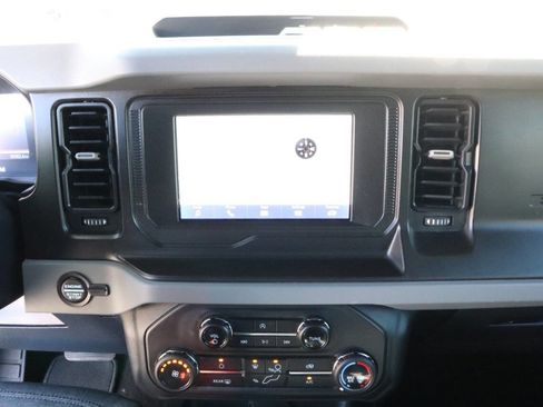 Used 2022 Ford Bronco 2-Door image 6