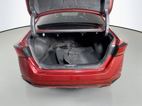 Used 2019 Nissan Altima 2.5 Platinum FWD image 34