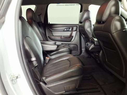 Used 2016 Chevrolet Traverse LTZ FWD image 11