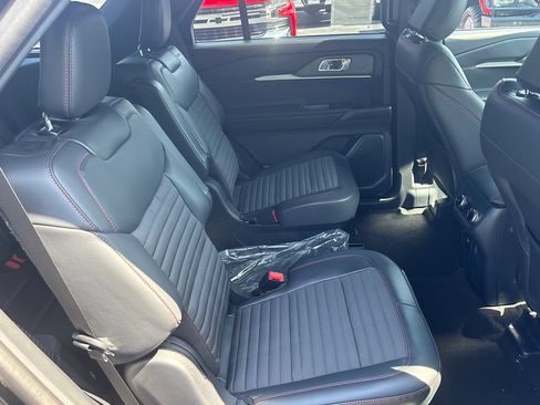 New 2026 Ford Explorer ST-Line w/ ST-Line Street Pack RWD image 13