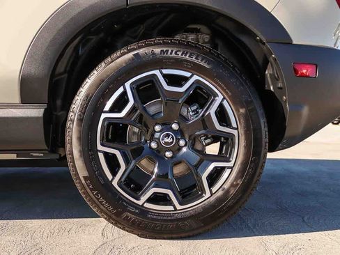 Used 2025 Ford Bronco Sport Outer Banks AWD/4WD image 10