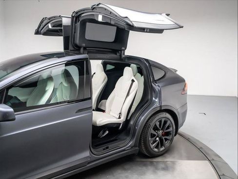 Used 2022 Tesla Model X Plaid AWD/4WD image 31