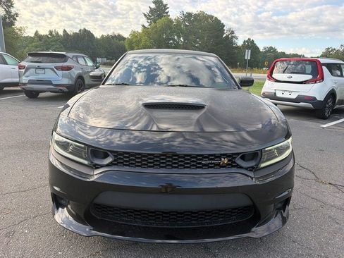 Used 2023 Dodge Charger Scat Pack w/ Plus Group RWD image 2