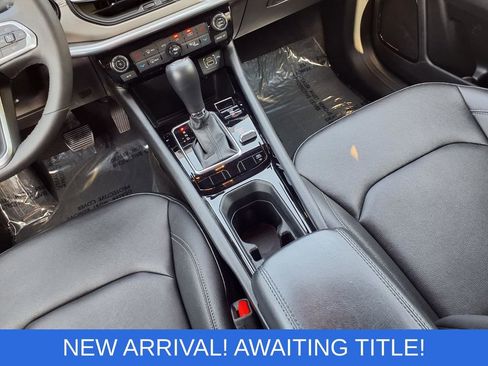 Used 2025 Jeep Compass Limited AWD/4WD image 10