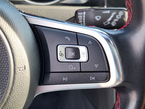 Used 2017 Volkswagen GTI Autobahn image 24