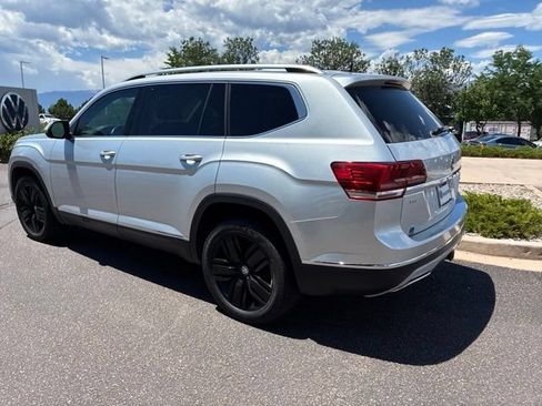 Used 2018 Volkswagen Atlas SEL Premium AWD/4WD image 4