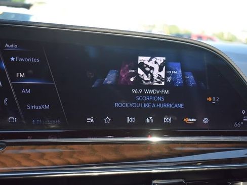 Used 2024 Cadillac Escalade Sport Platinum w/ Heavy-Duty Trailer Package AWD/4WD image 39