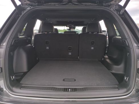 New 2026 Jeep Grand Cherokee Altitude AWD/4WD image 36