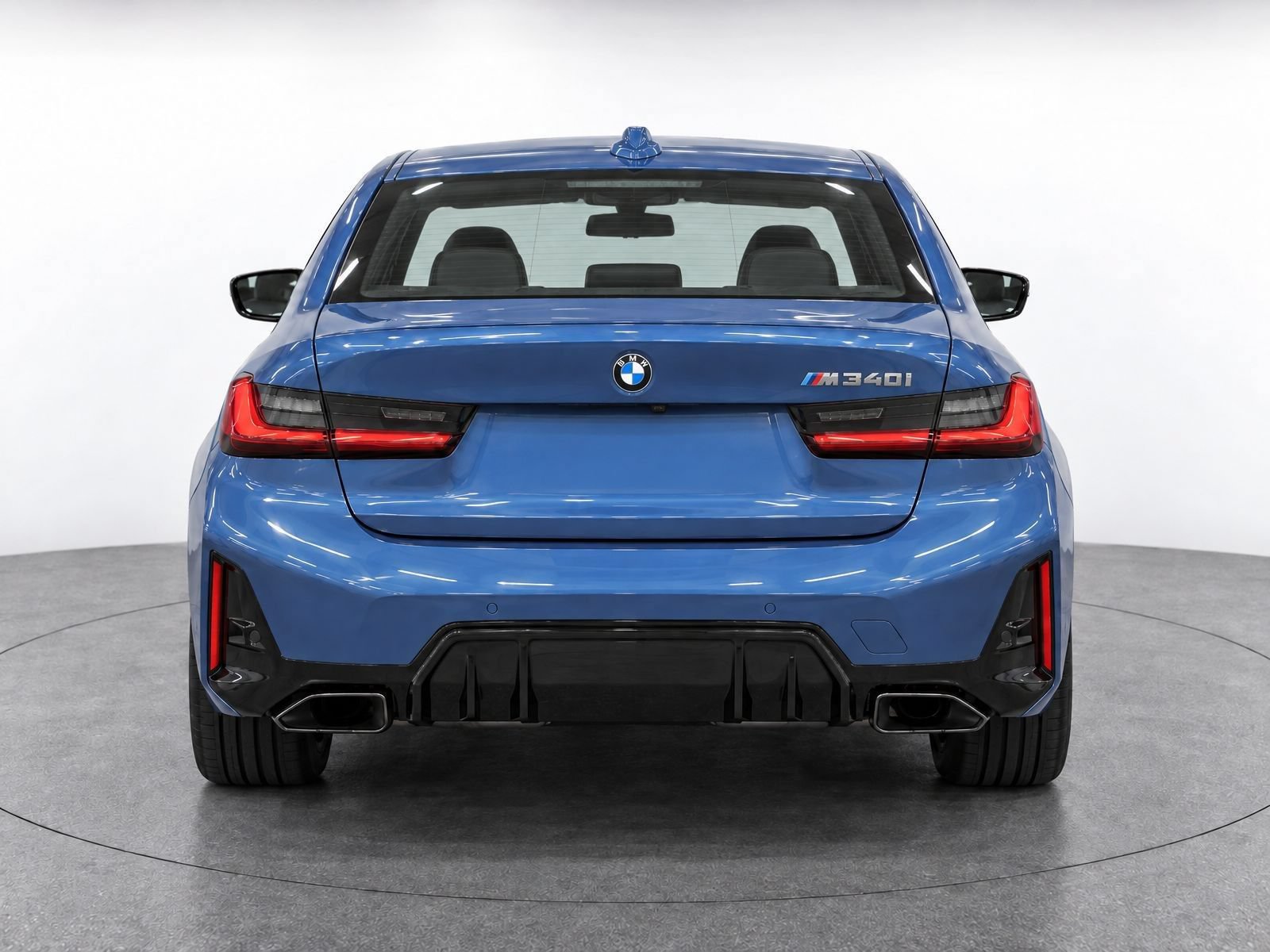Certified 2025 BMW M340i Sedan RWD image 5