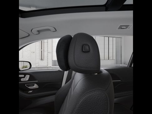 New 2026 Mercedes-Benz GLS 450 4MATIC image 45