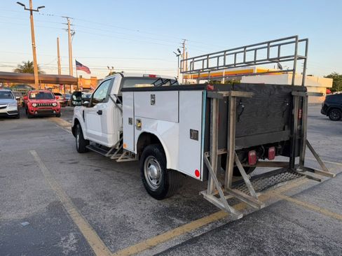 Used 2018 Ford F250 XL RWD image 4