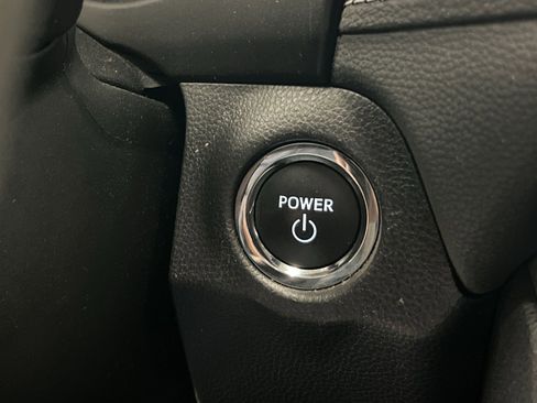 Used 2024 Toyota RAV4 XLE AWD/4WD image 29