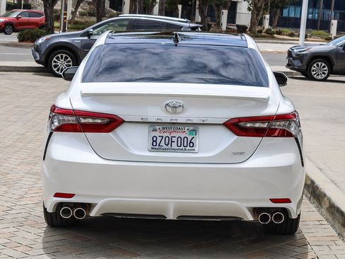 Certified 2022 Toyota Camry XSE FWD image 8