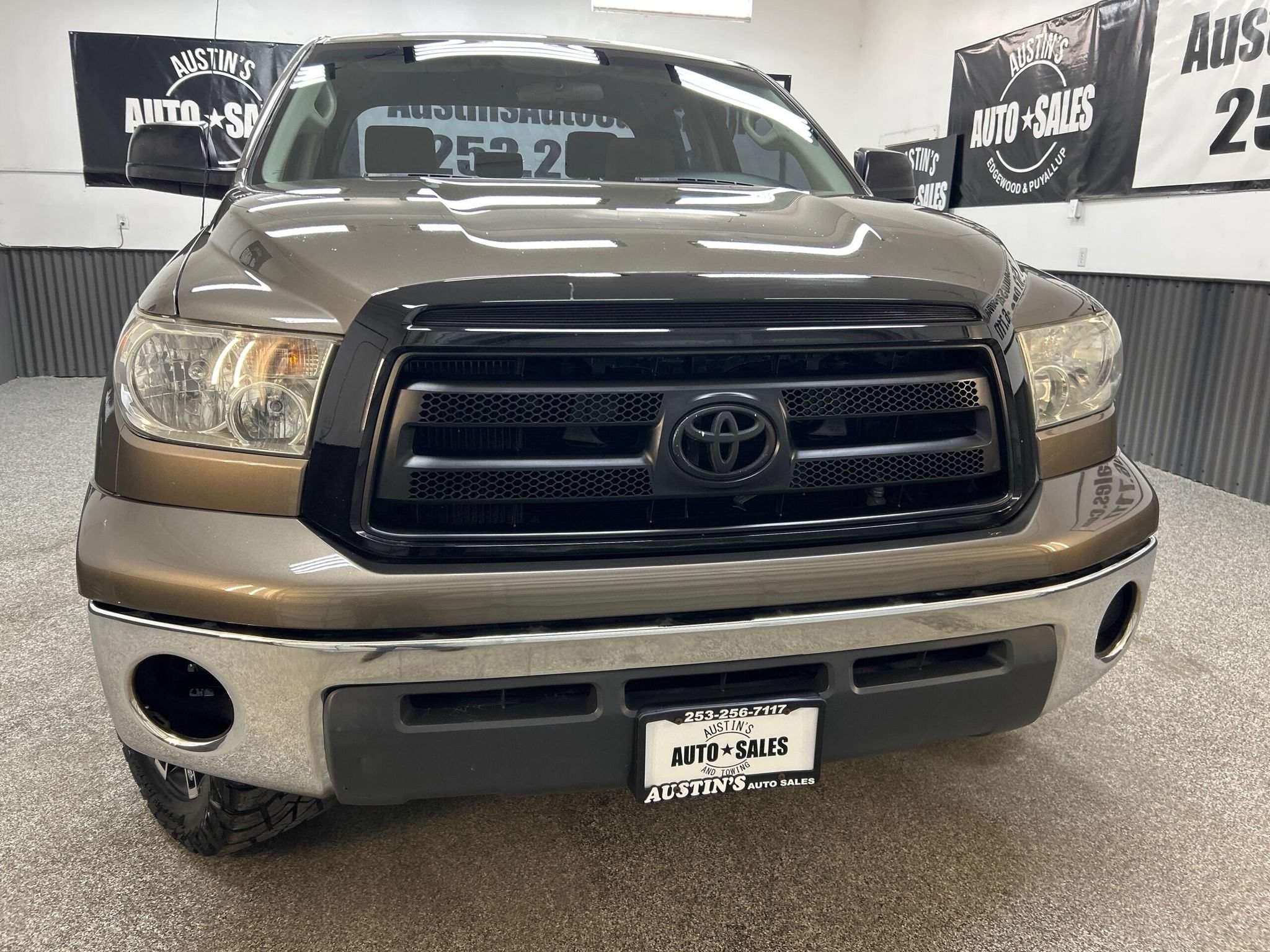 Used 2007 Toyota Tundra SR5 w/ Preferred Accessory Pkg AWD/4WD image 4