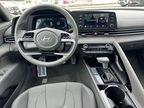 New 2026 Hyundai Elantra SEL Sport image 8