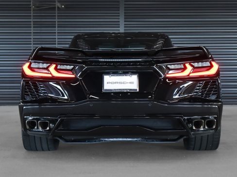 Used 2023 Chevrolet Corvette Stingray Coupe w/ Z51 Performance Package RWD image 10