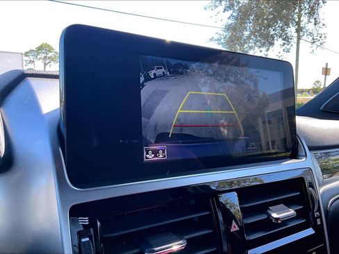 Used 2023 Lexus GX 460 Premium w/ Premium Package image 25