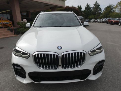 Used 2022 BMW X5 xDrive40i w/ M Sport Package AWD/4WD image 6
