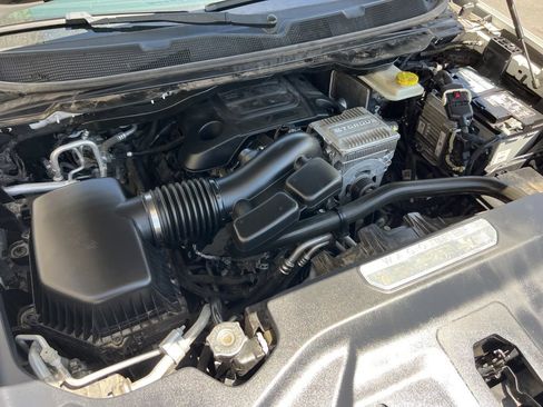 Certified 2022 Jeep Wagoneer Series II AWD/4WD image 31