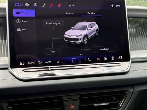 Used 2026 Volkswagen Tiguan SE FWD image 15