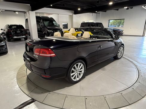 Used 2014 Volkswagen Eos Komfort FWD image 13