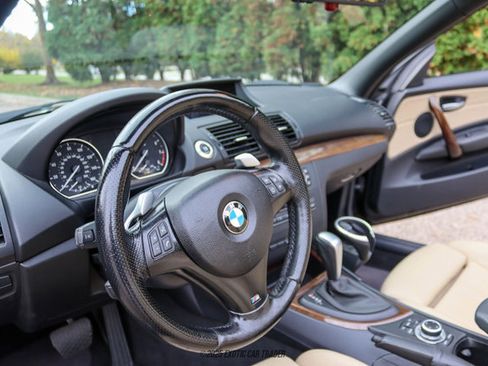 Used 2010 BMW 135i Convertible image 34