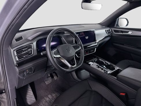 Used 2026 Volkswagen Atlas Cross Sport SE FWD image 23
