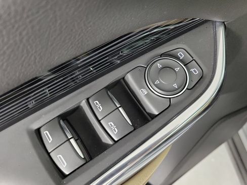Certified 2024 Cadillac XT4 Luxury FWD image 20
