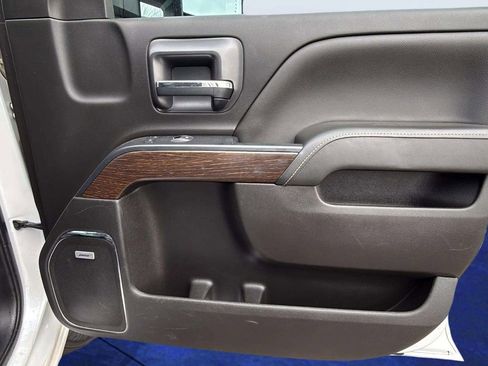 Used 2019 GMC Sierra 2500 Denali image 17