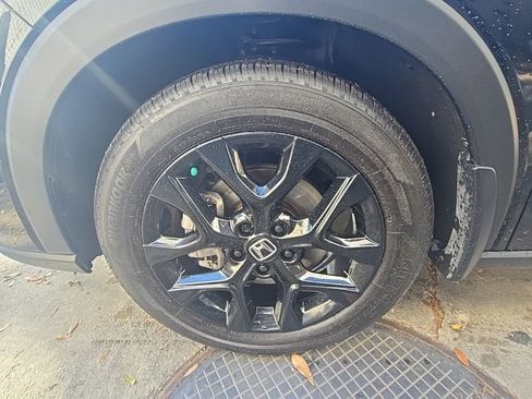 Used 2025 Honda HR-V Sport image 9