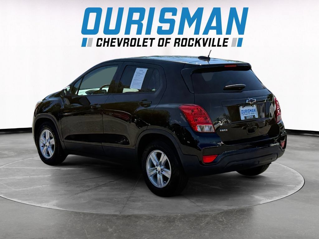 Used 2020 Chevrolet Trax LS w/ Tint and Cruise Package FWD image 4