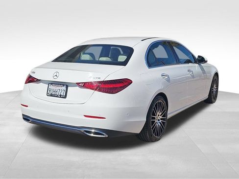 Used 2025 Mercedes-Benz C 300 4MATIC Sedan image 3