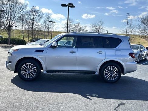 Used 2024 Nissan Armada SL AWD/4WD image 7