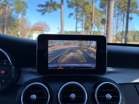 Certified 2018 Mercedes-Benz C 300 4MATIC Sedan image 4