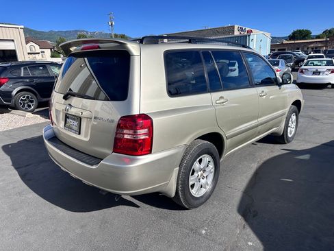 Used 2002 Toyota Highlander Limited AWD/4WD image 3