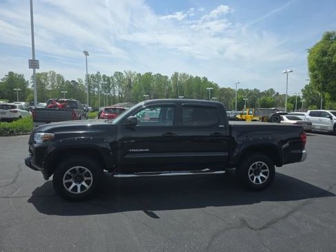Used 2020 Toyota Tacoma SR5 image 5