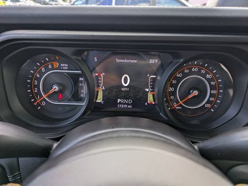 Used 2025 Jeep Gladiator Sport AWD/4WD image 24