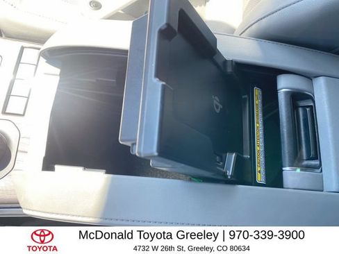 Used 2022 Toyota Highlander Platinum AWD/4WD image 21